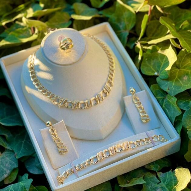 ✨الطقم الروماني 🏛️