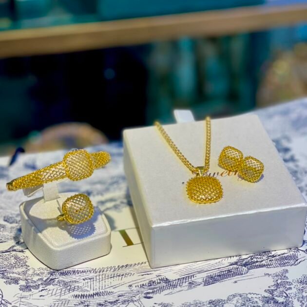 الطقم الاماراتي 💍✨